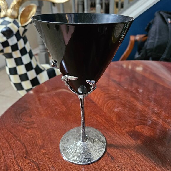 HALLOWEEN FALL METAL SCARY SKELETON HAND BLACK MARTINI WINE BAR GLASS GOBLET - Picture 4 of 9